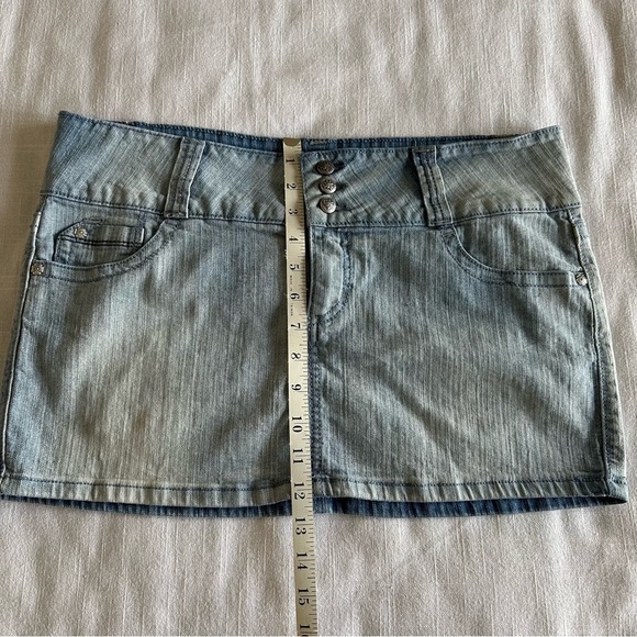 L.E.I Ashley Trouble Womens Sz 13 Embroidered Pockets Denim Skirt 00s Y2K Grunge - Picture 5 of 10